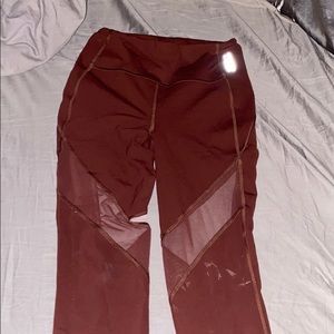 Barry’s limited edition marroon mesh leggings s6